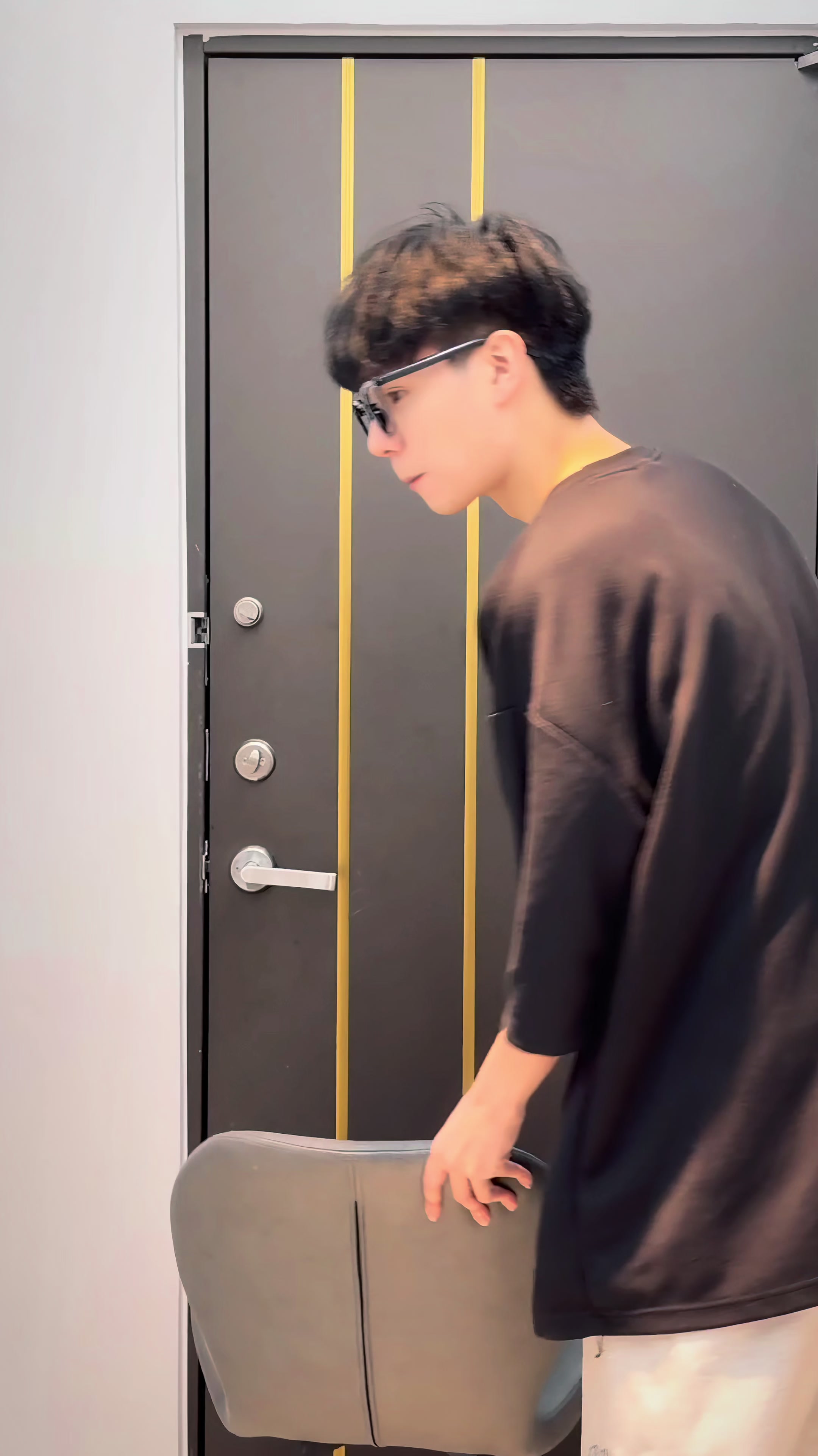染黑髮感覺變18歲了！ 縮圖