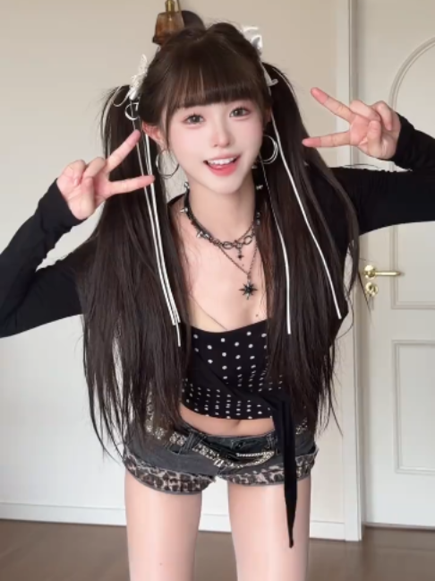 已就位 Standing by #foryoupagе #doudou #fyp #doudn #tiktok #dou57dou #douuod57 #foryou #for #or #dance #tiktokshop #snowwhite #doudo #李兜兜 #甜妹 #廚娘 #川渝女生 #日常vlog #上熱門 #熱門推薦 #跳舞者 縮圖