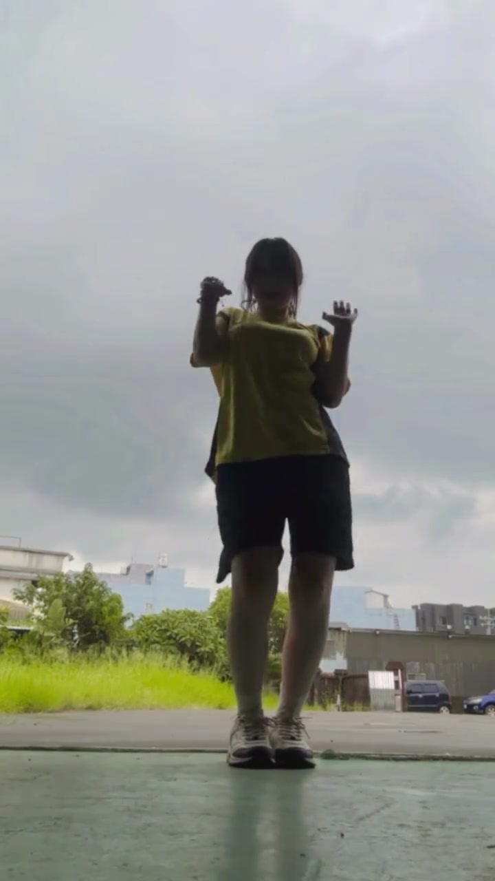 跳得真好看，已經可以出道了😍😊 #台灣人#趣味#熱門推薦#舞蹈#kiiikiii 縮圖