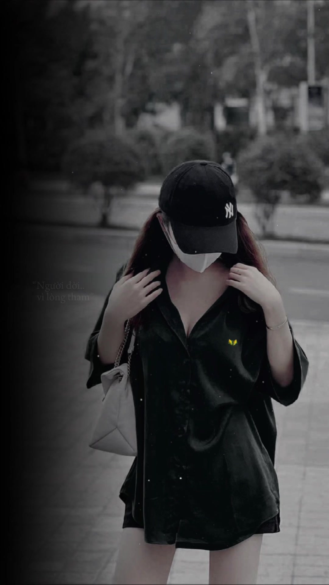 Đèn nhà ai người ấy sáng, ánh sáng nhà ai người đấy soi. Trên lưng chúng ta toàn những vết sẹo không sạch sẽ, thì tư cách gì mà đòi dạy đời nhau.. #pdm_mee99 縮圖