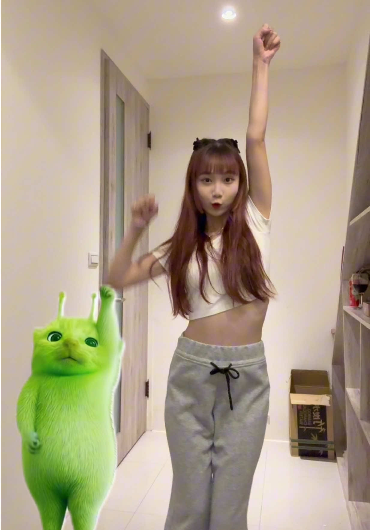 很尬⋯⋯ 縮圖