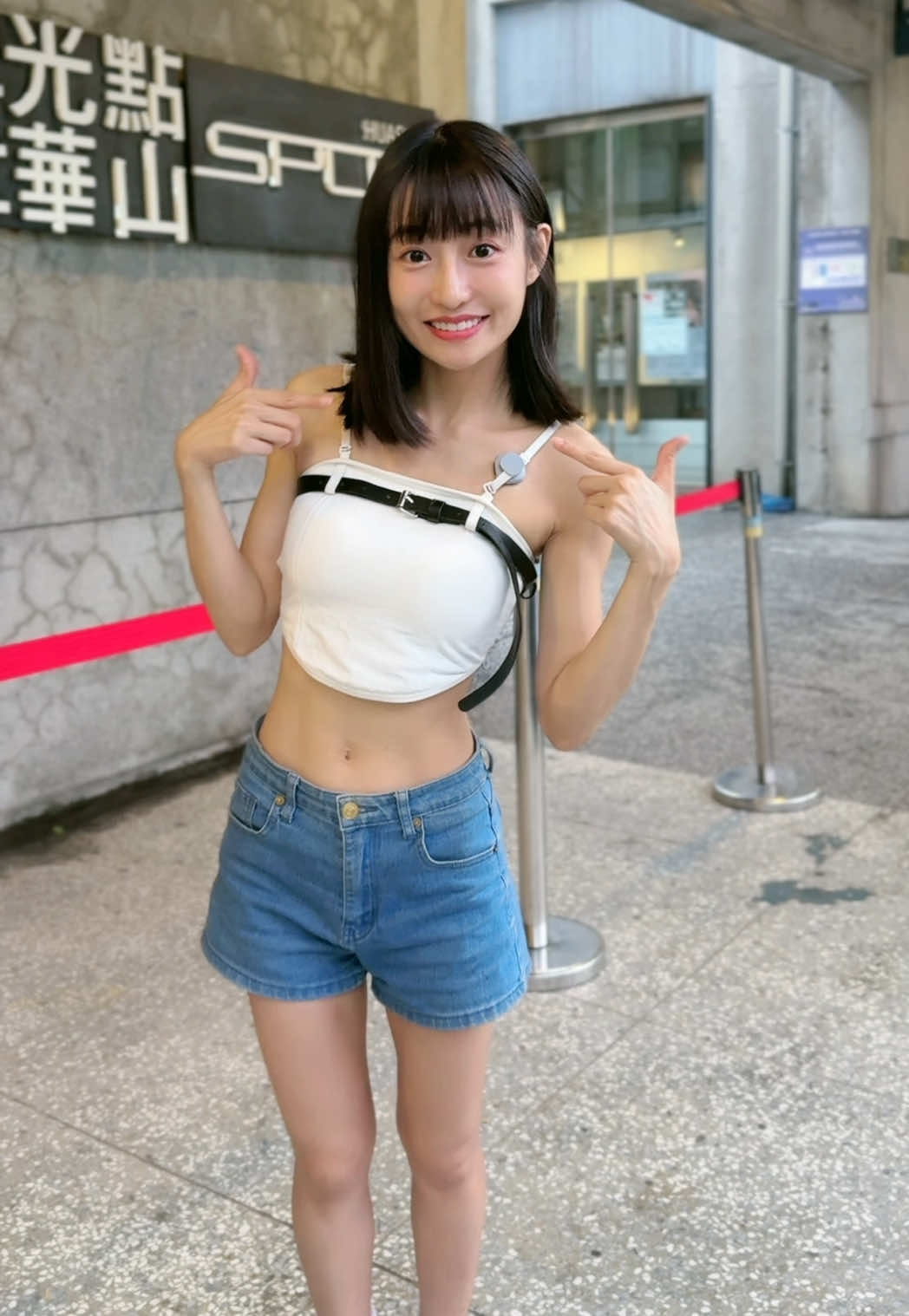 這位帥哥感覺很納悶🤭😅 #蝦皮 #跳舞 #服飾 縮圖