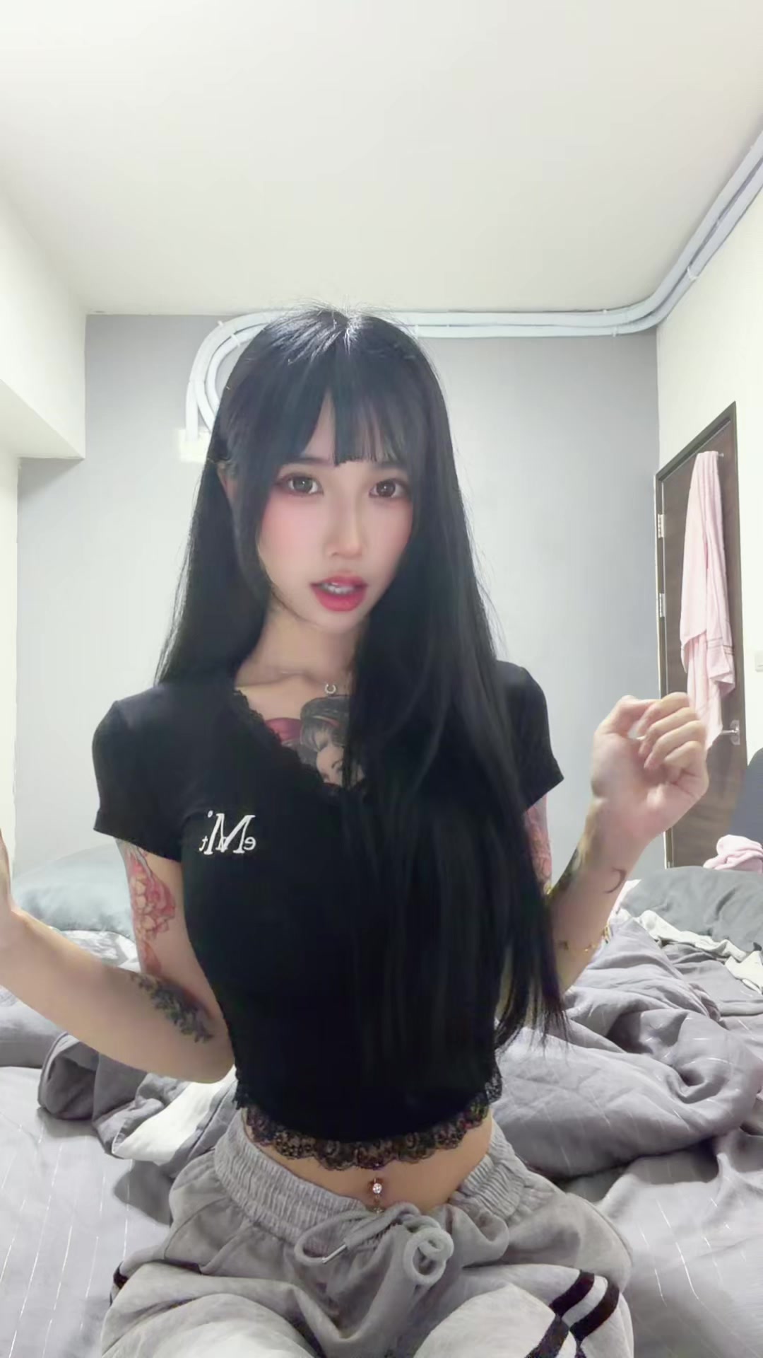 越來越近🐱 縮圖